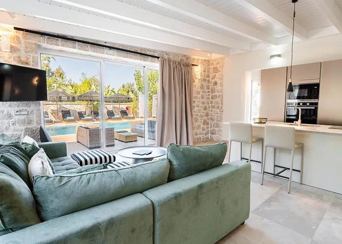 فيلة Gatsby Rhodes -two Brand New Exclusive Asgourou