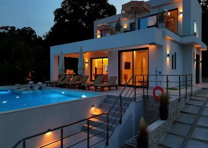 Gatsby Rhodes -two Brand New Exclusive Vila Asgourou